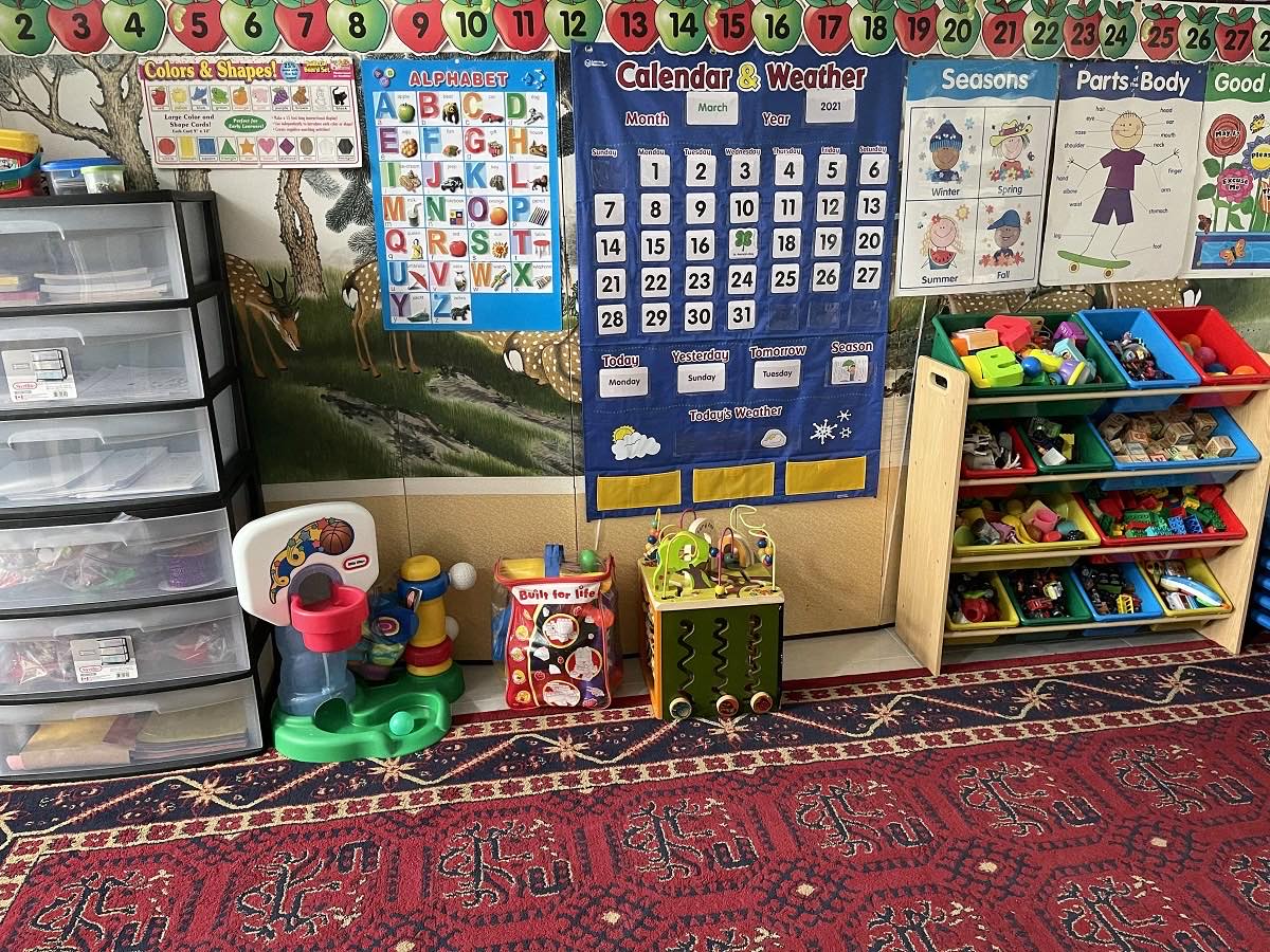 Quiet reading nook at Love Kids Daycare, near Laurentian Belaire